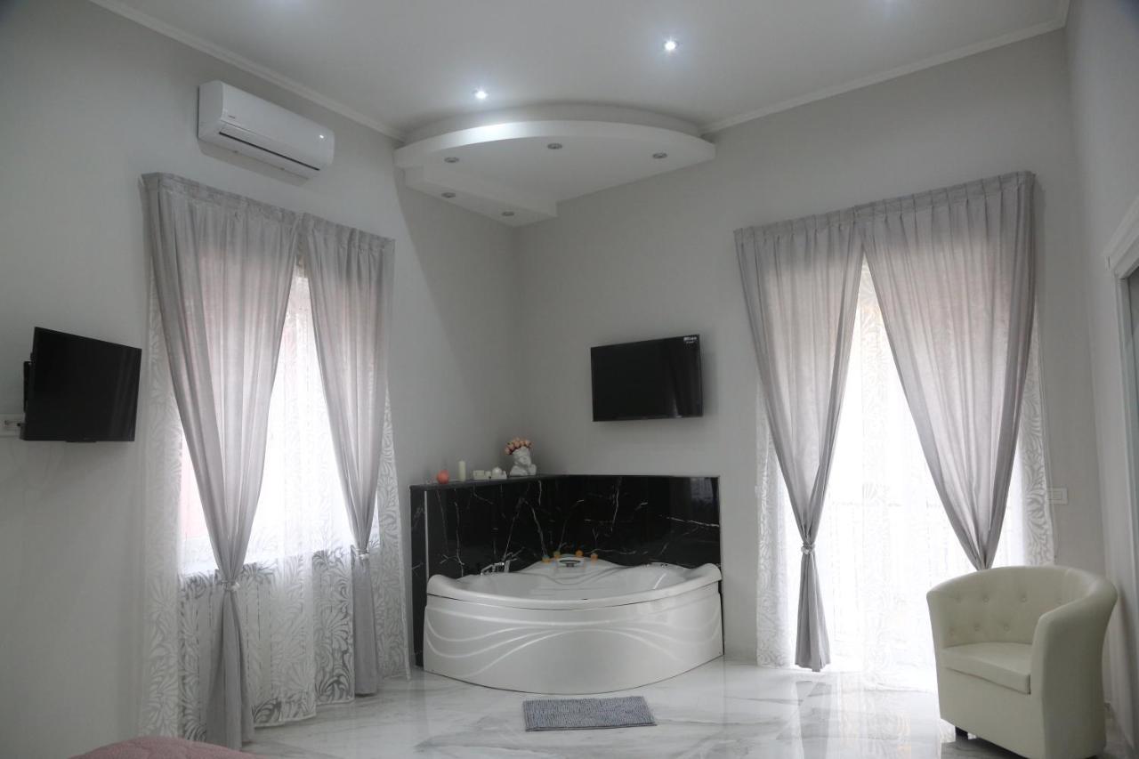 Opera Home Napoli Εξωτερικό φωτογραφία